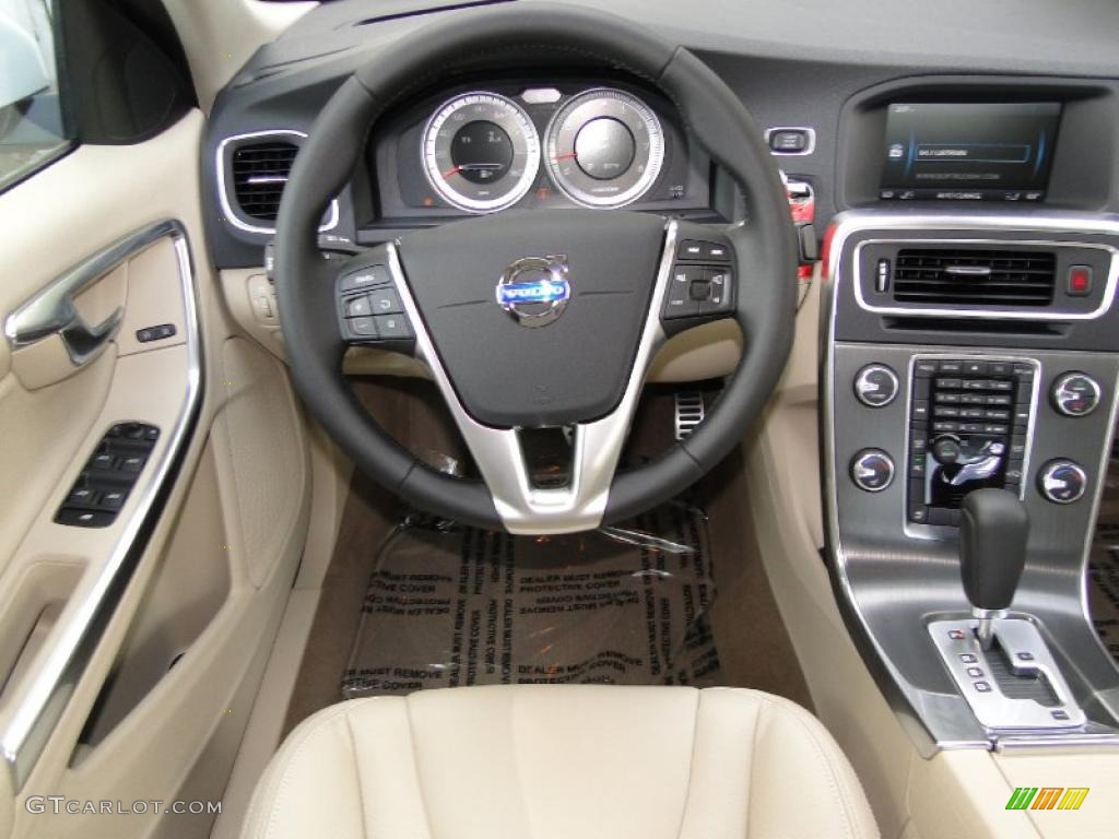 2012 Volvo S60 T5 Controls Photo #46991436
