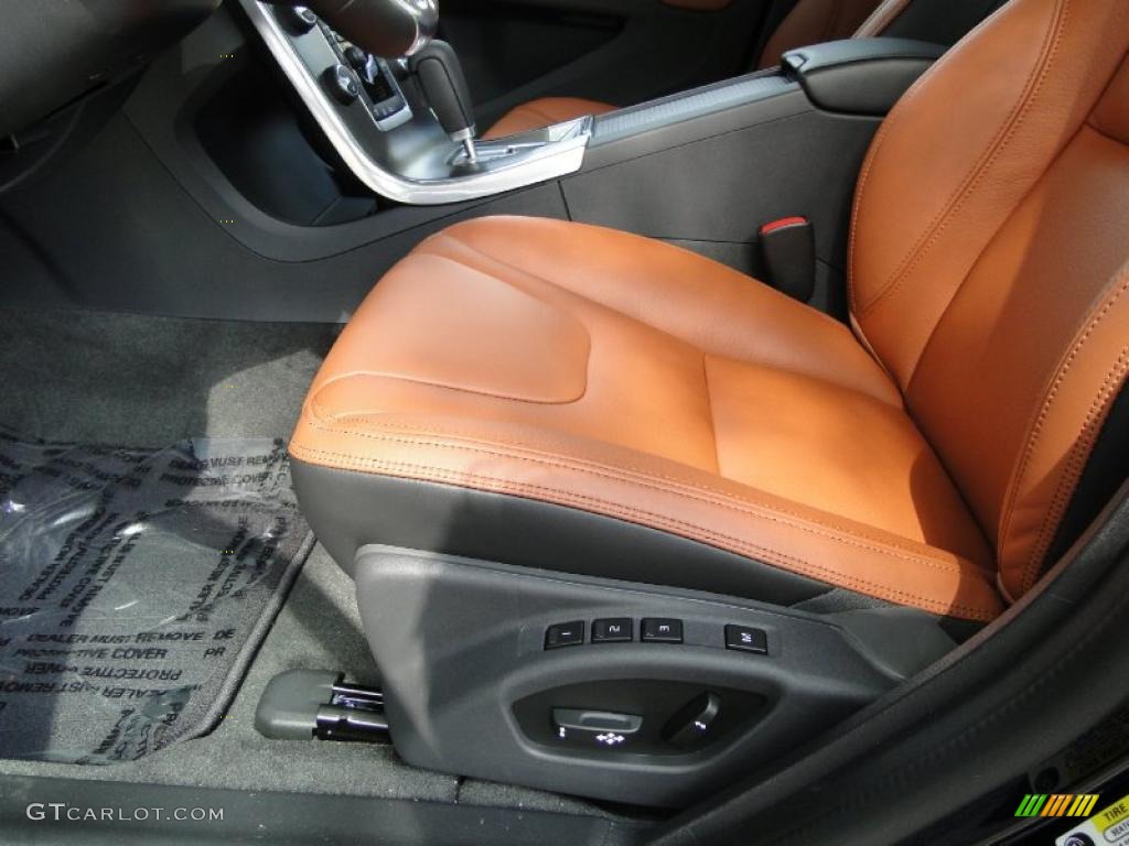 2012 Volvo S60 T5 Controls Photo #46991763
