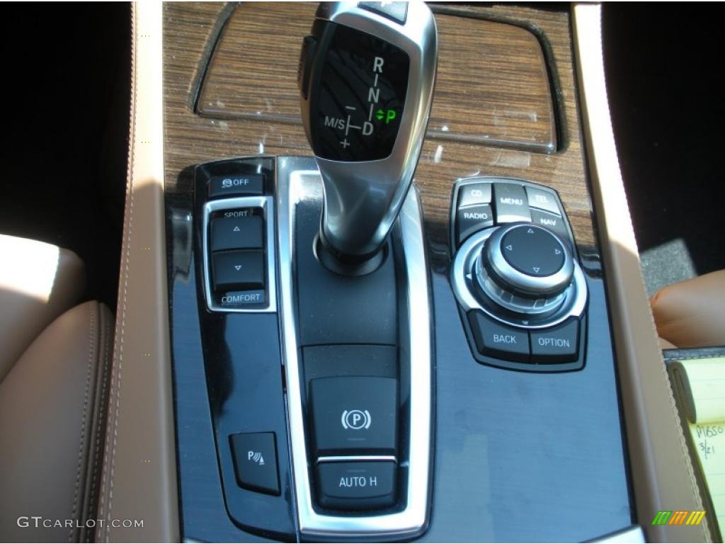 2011 BMW 7 Series 740i Sedan 6 Speed Automatic Transmission Photo #46993170