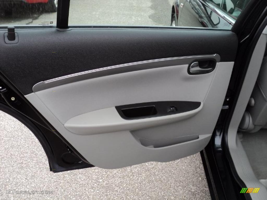 2008 Saturn Aura XE 3.5 Door Panel Photos