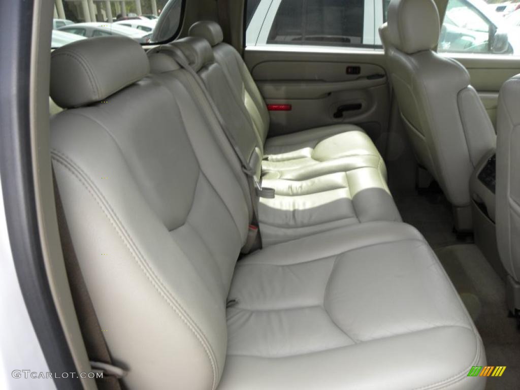 Neutral/Shale Interior 2005 GMC Yukon XL SLT Photo #46993353