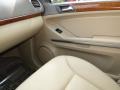 Obsidian Black Metallic - GL 450 4Matic Photo No. 29