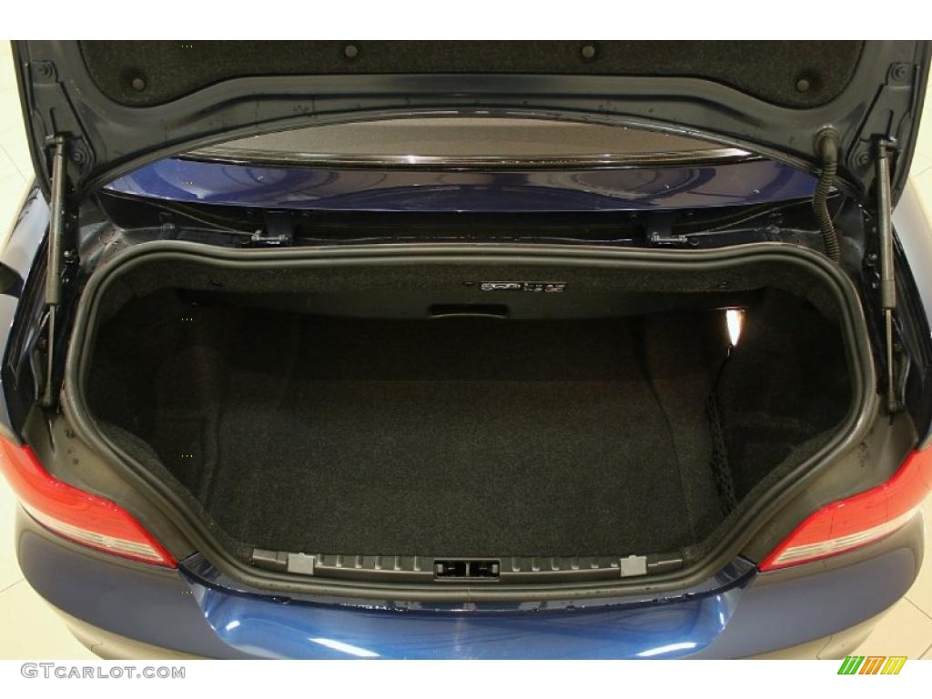 2010 BMW 1 Series 135i Convertible Trunk Photos