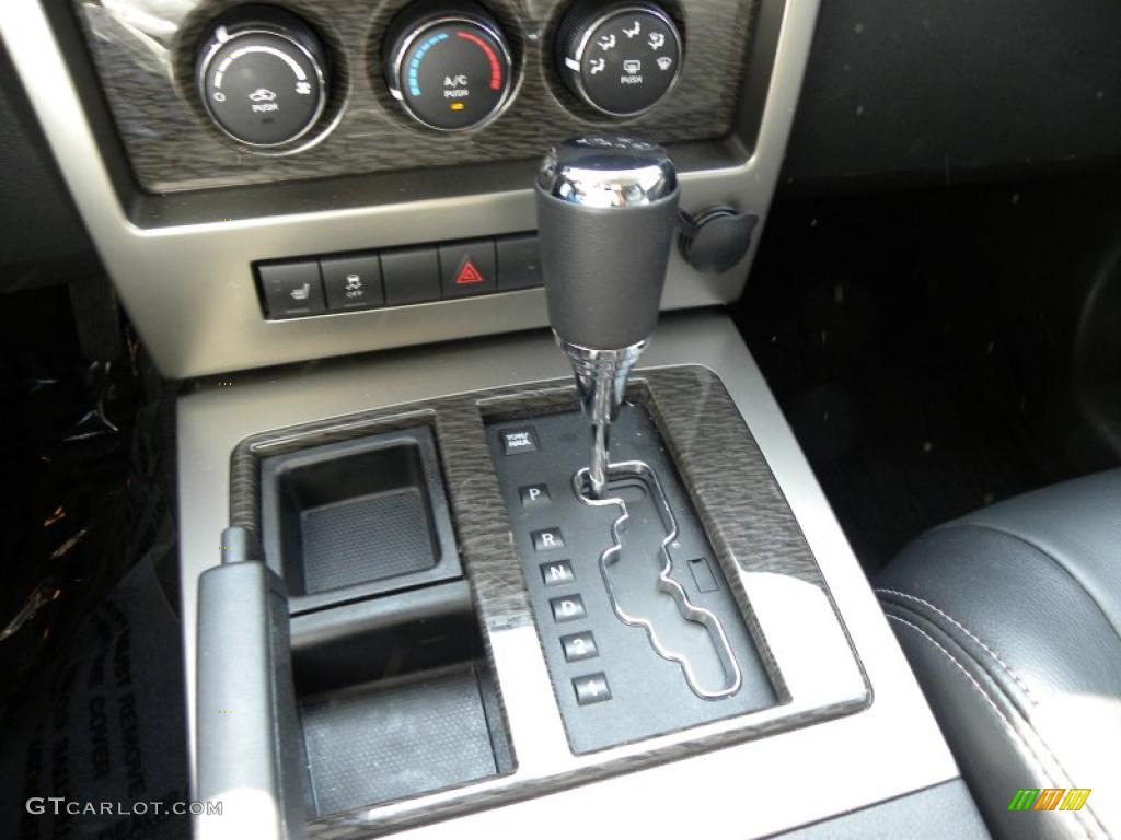 2011 Jeep Liberty Limited Transmission Photos