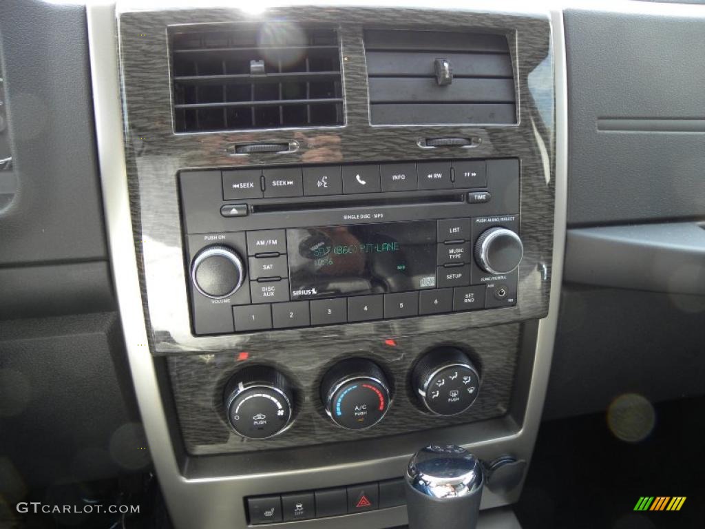 2011 Jeep Liberty Limited Controls Photos