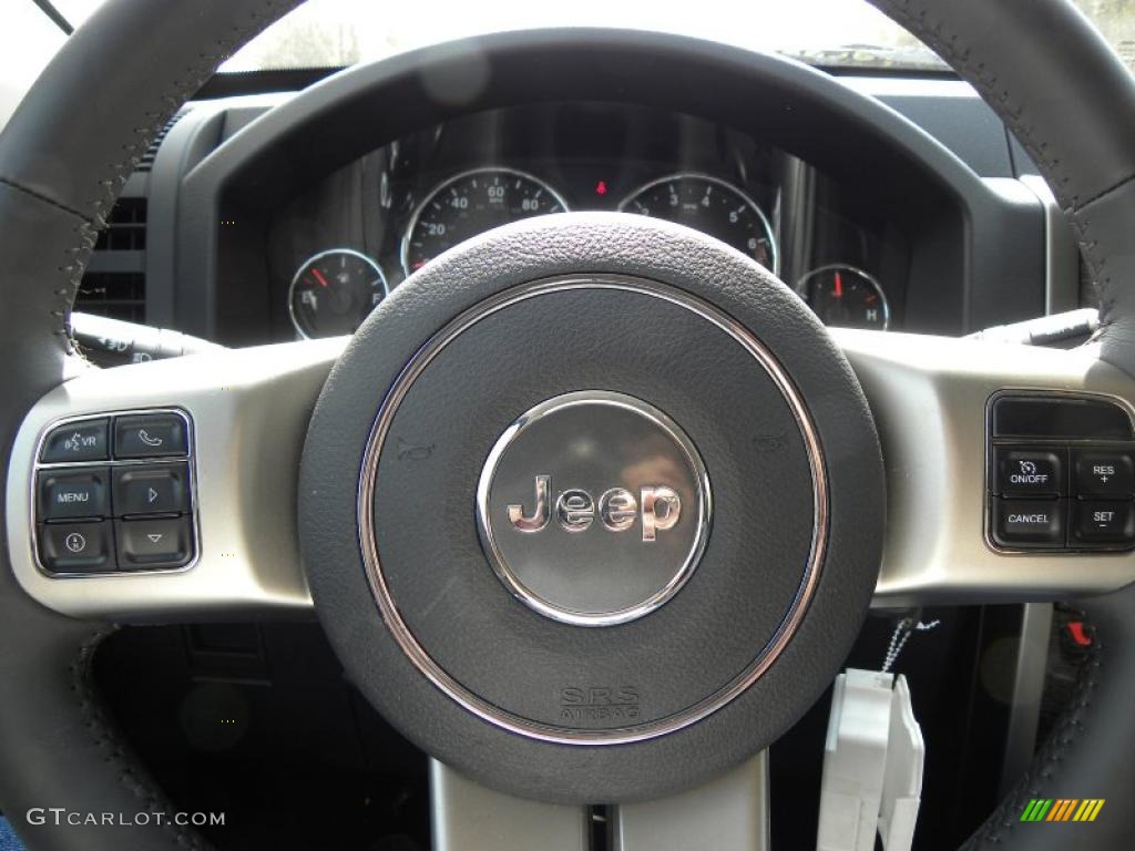 2011 Jeep Liberty Limited Dark Slate Gray Steering Wheel Photo #46996656