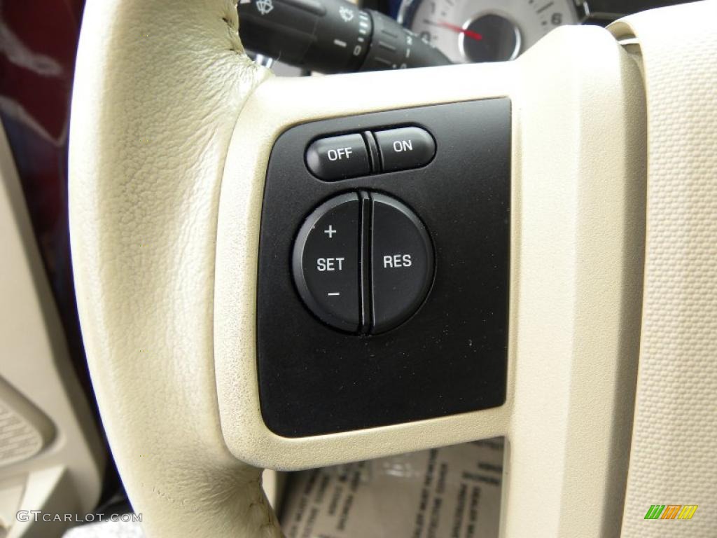 2010 Ford Expedition XLT Controls Photo #46997067