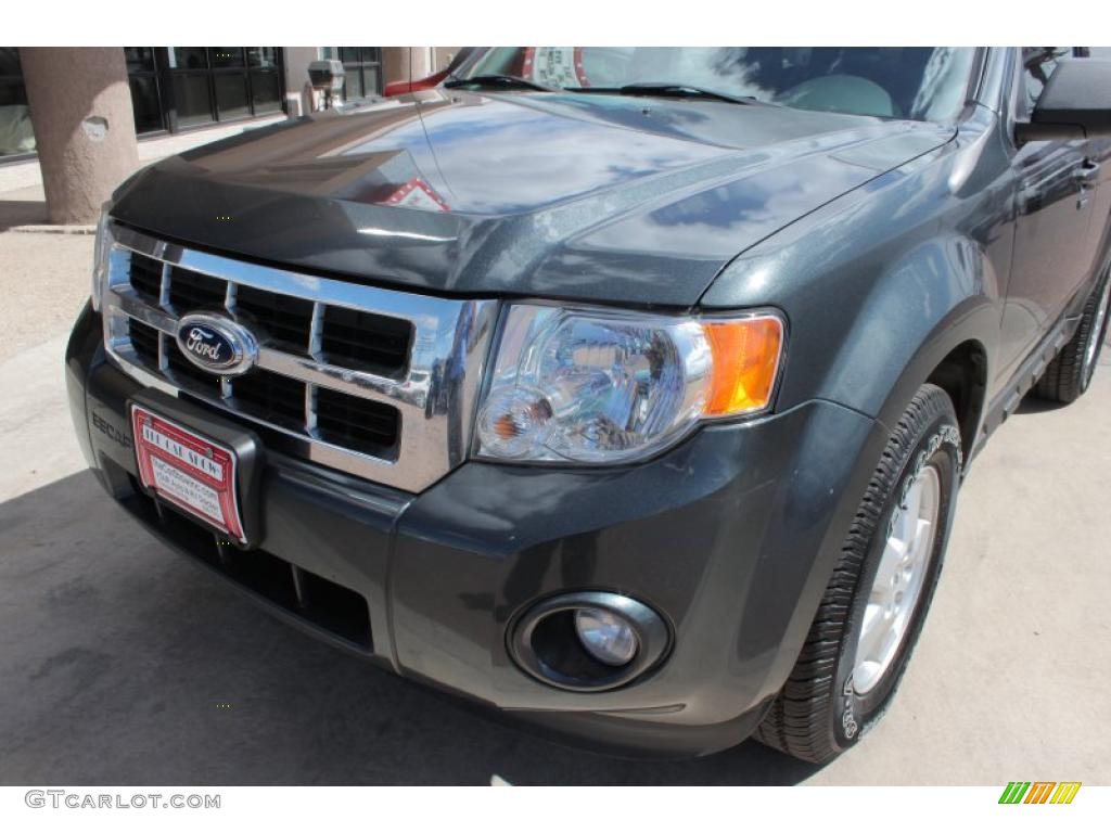 2009 Escape XLT V6 4WD - Black Pearl Slate Metallic / Charcoal photo #18