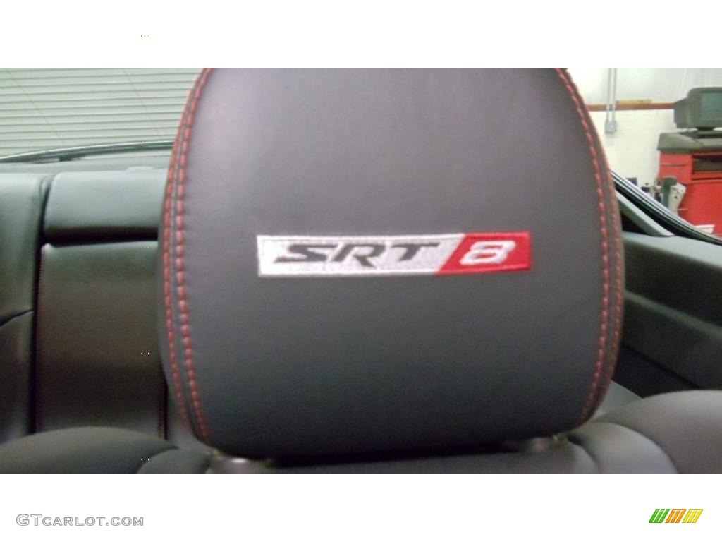 2006 Dodge Charger SRT-8 Marks and Logos Photo #46998486