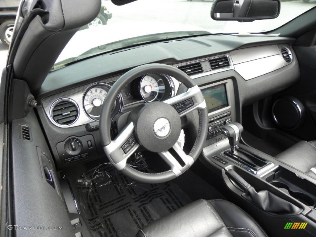 2010 Ford Mustang GT Premium Convertible Charcoal Black/Cashmere Dashboard Photo #46998690
