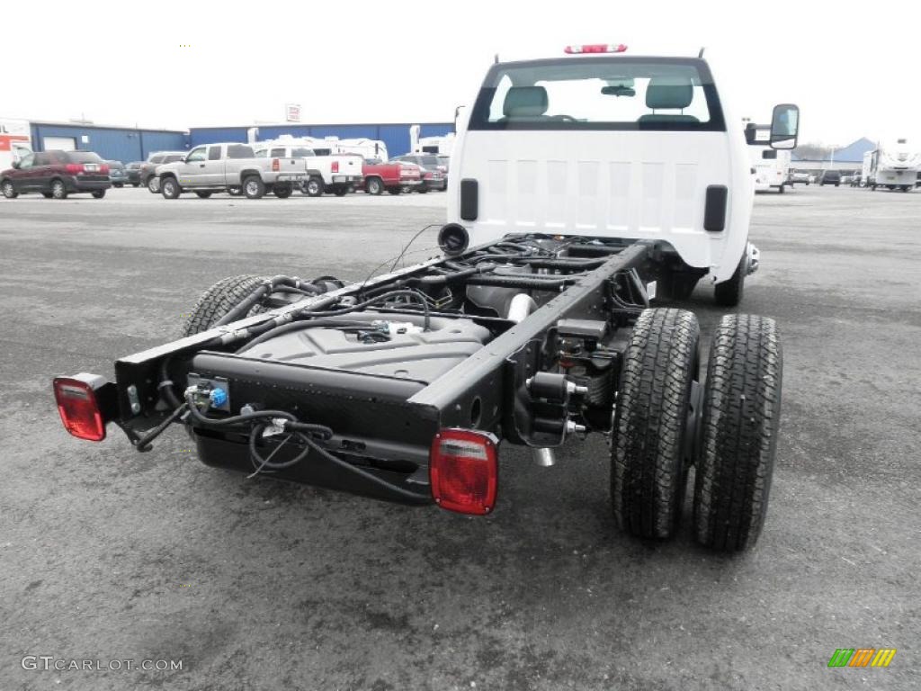 Summit White 2011 GMC Sierra 3500HD Work Truck Regular Cab Chassis Exterior Photo #46998876