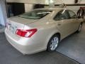 Golden Almond Metallic - ES 350 Photo No. 4