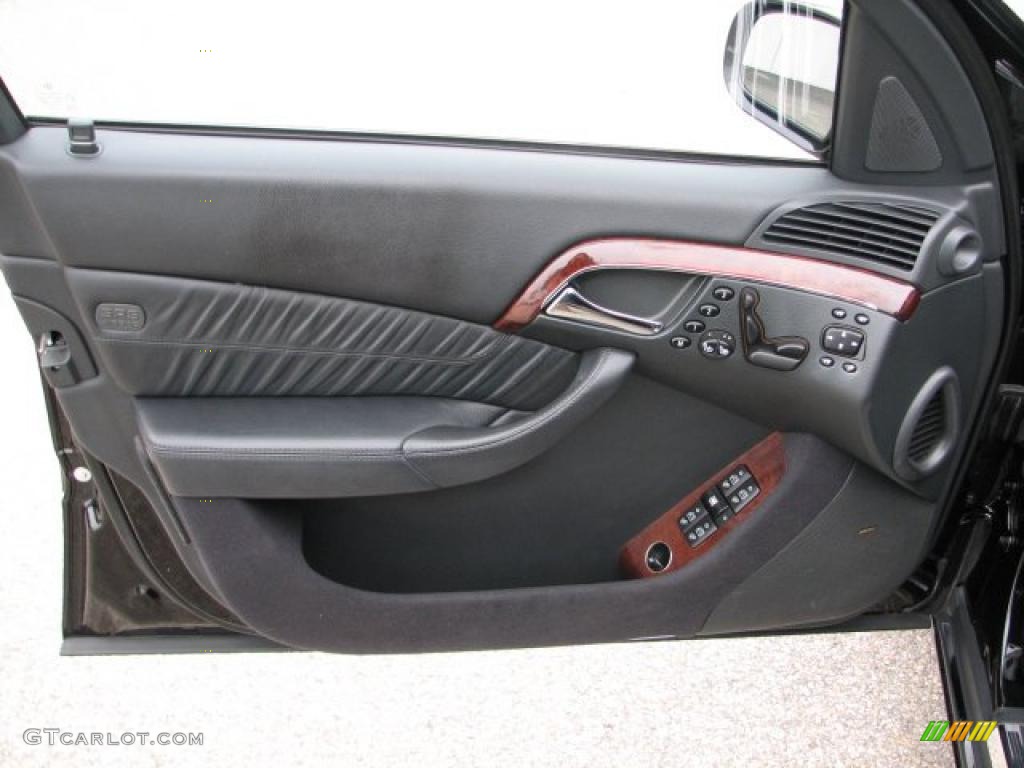 2005 Mercedes-Benz S 500 4Matic Sedan Charcoal Door Panel Photo #47000007