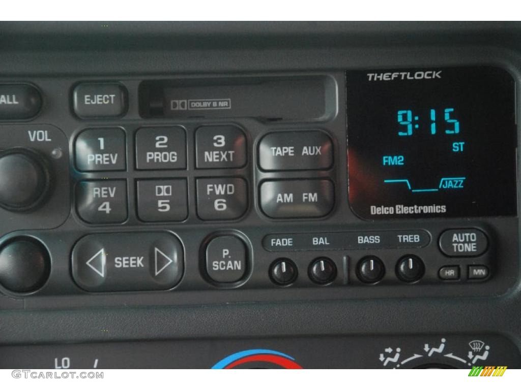 1999 Chevrolet Tahoe LT Controls Photo #47002056