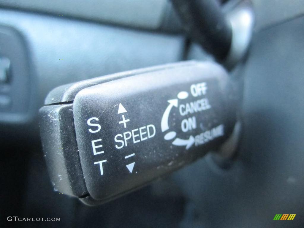 2008 Audi A3 3.2 quattro Controls Photo #47003148