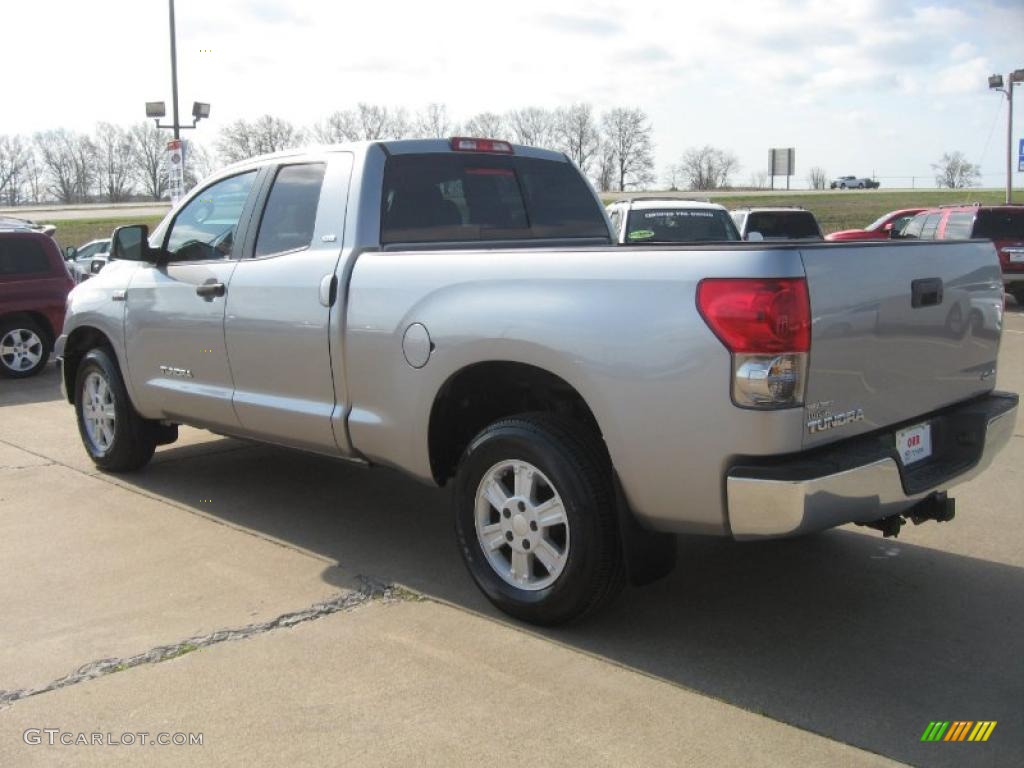 2007 Tundra SR5 Double Cab 4x4 - Silver Sky Metallic / Graphite Gray photo #5