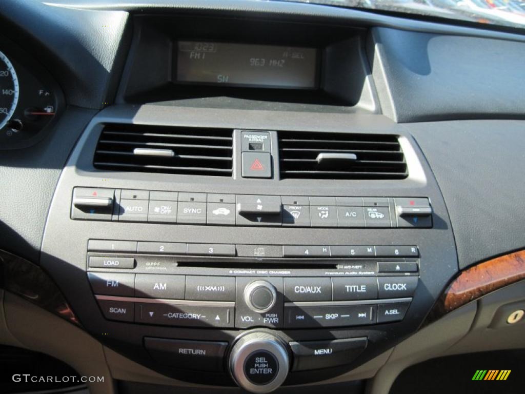 2011 Honda Accord EX-L V6 Sedan Controls Photo #47003949