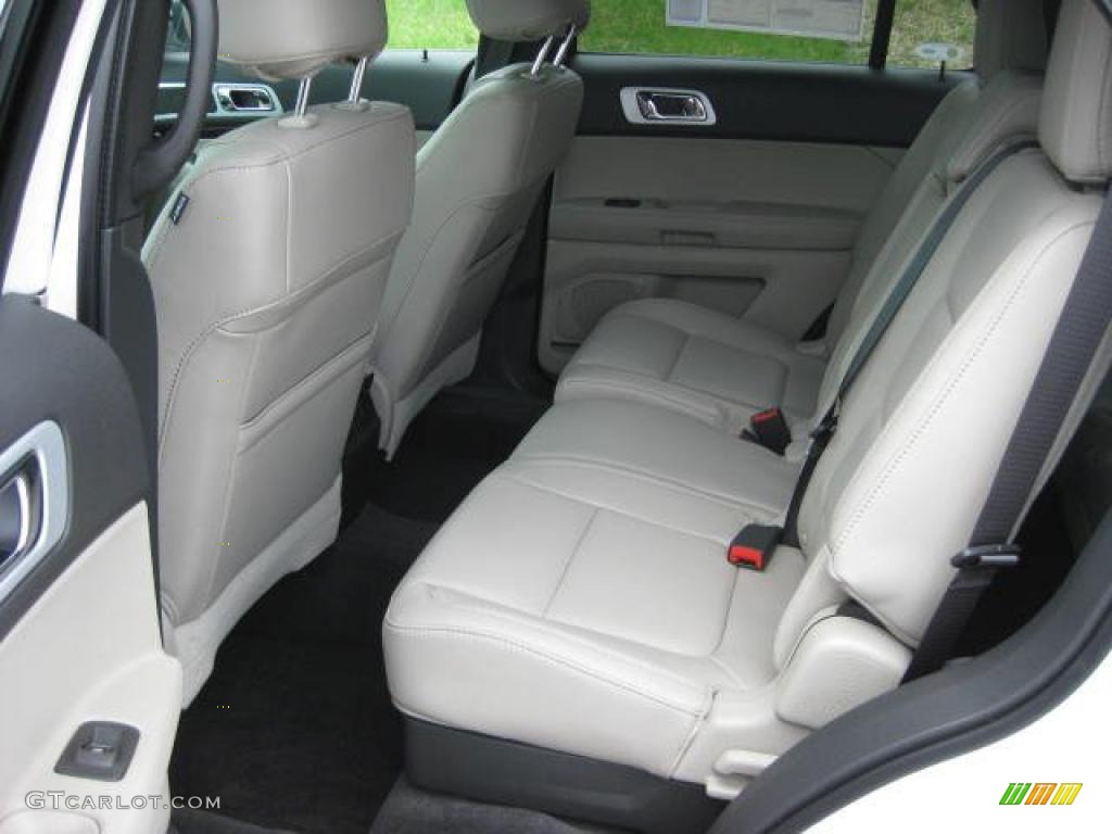 2011 Explorer Limited 4WD - White Platinum Tri-Coat / Medium Light Stone photo #17