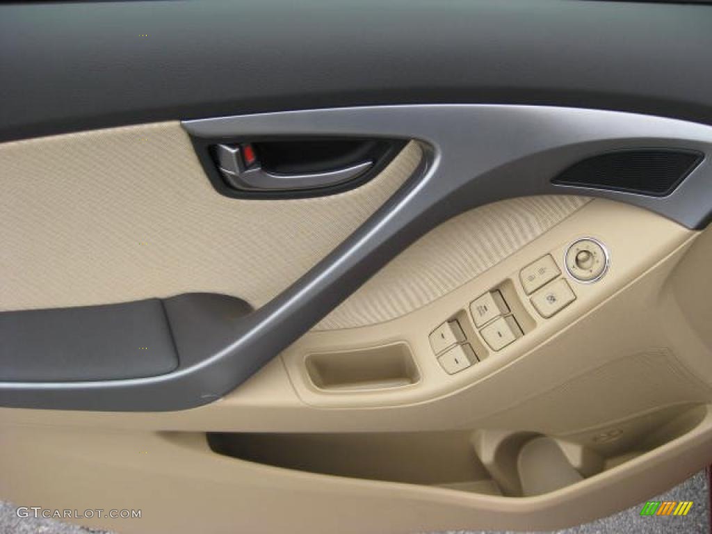 2011 Hyundai Elantra GLS Controls Photo #47007795