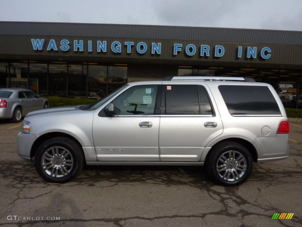 Ingot Silver Metallic Lincoln Navigator