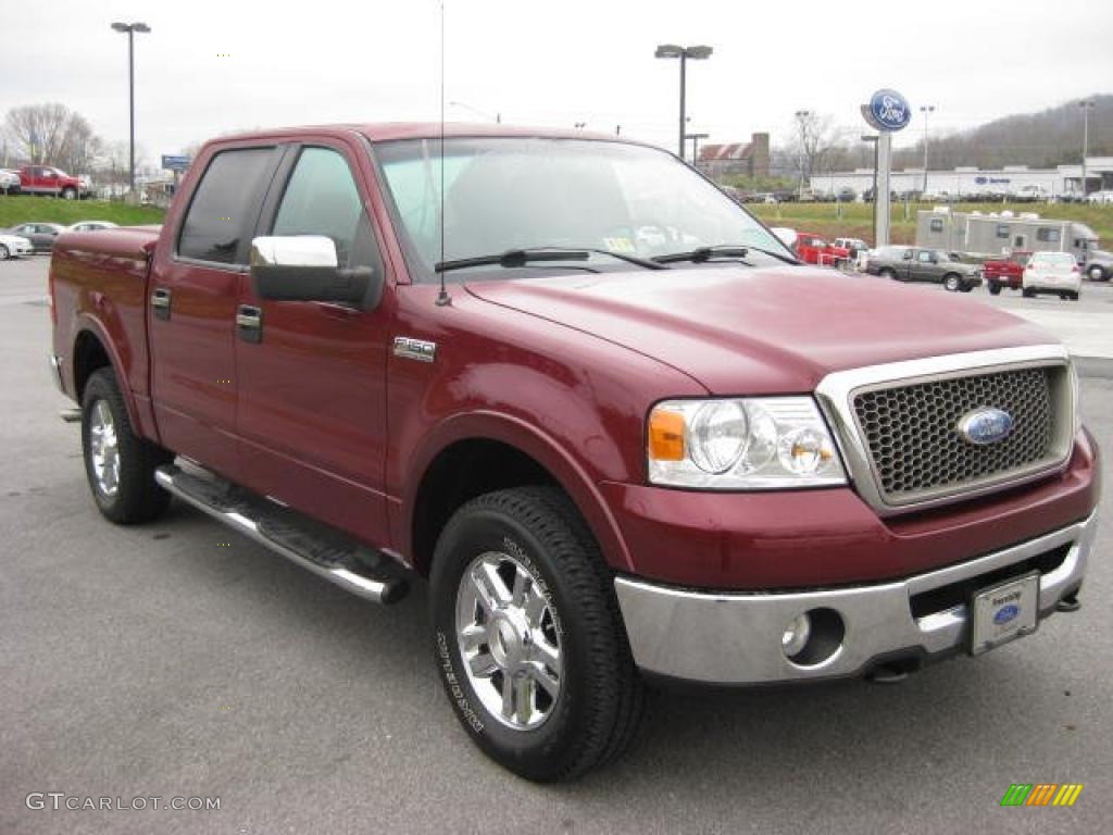 2006 F150 Lariat SuperCrew 4x4 - Dark Toreador Red Metallic / Black photo #4