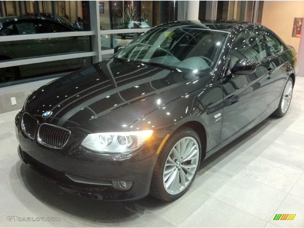 2011 3 Series 335i xDrive Coupe - Black Sapphire Metallic / Black photo #1