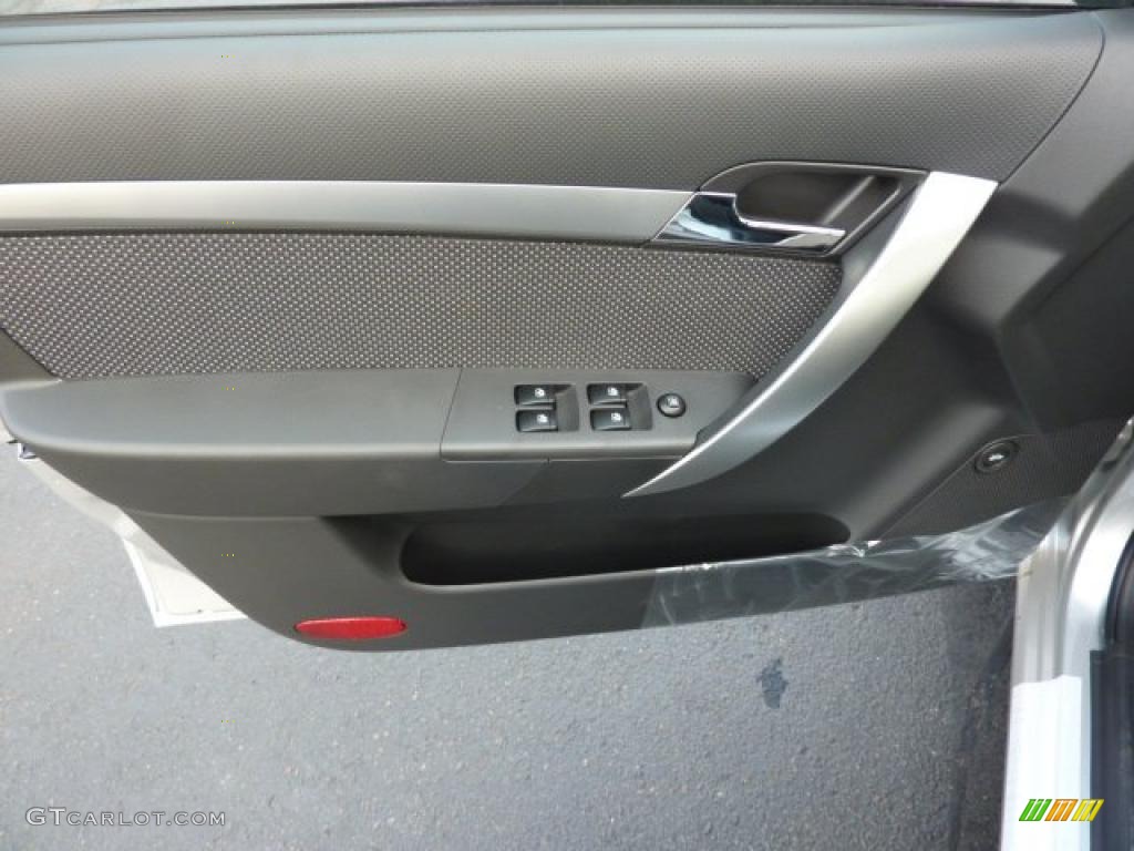2011 Chevrolet Aveo LT Sedan Charcoal Door Panel Photo #47010300