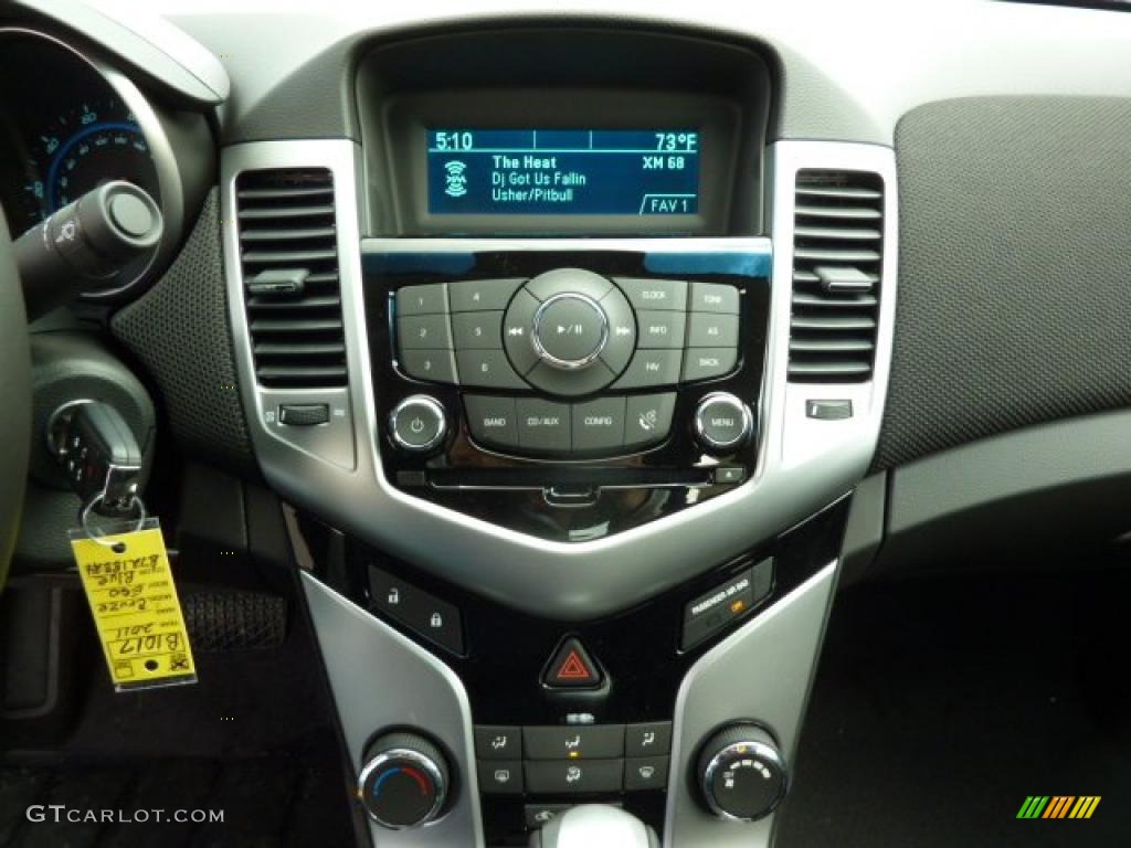 2011 Chevrolet Cruze ECO Controls Photo #47010906