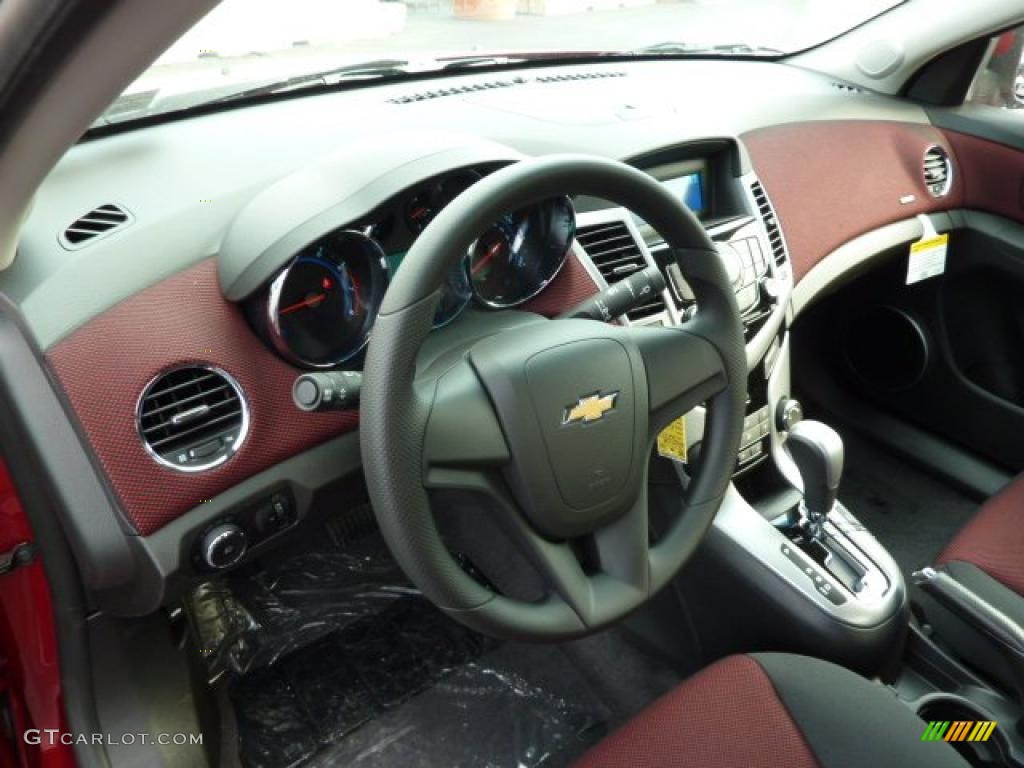 2011 Chevrolet Cruze LT/RS Jet Black/Sport Red Steering Wheel Photo #47011125