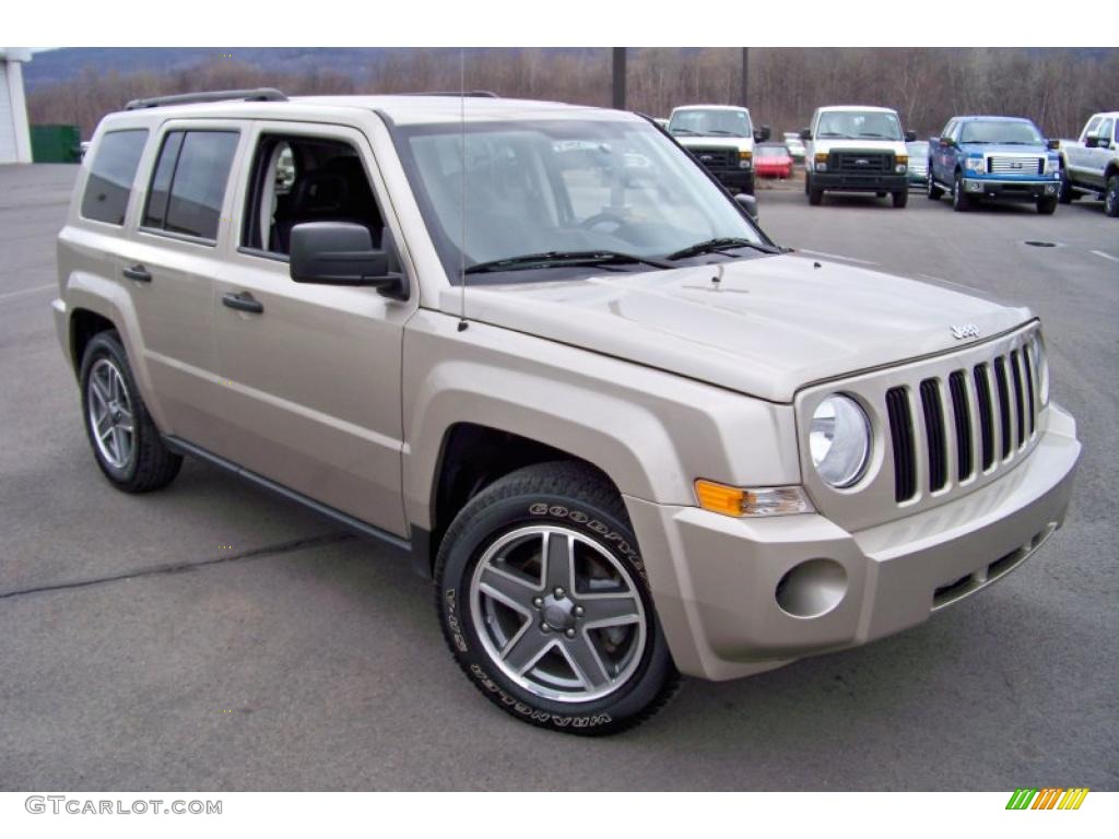Light Sandstone Metallic 2009 Jeep Patriot Sport 4x4 Exterior Photo #47011488