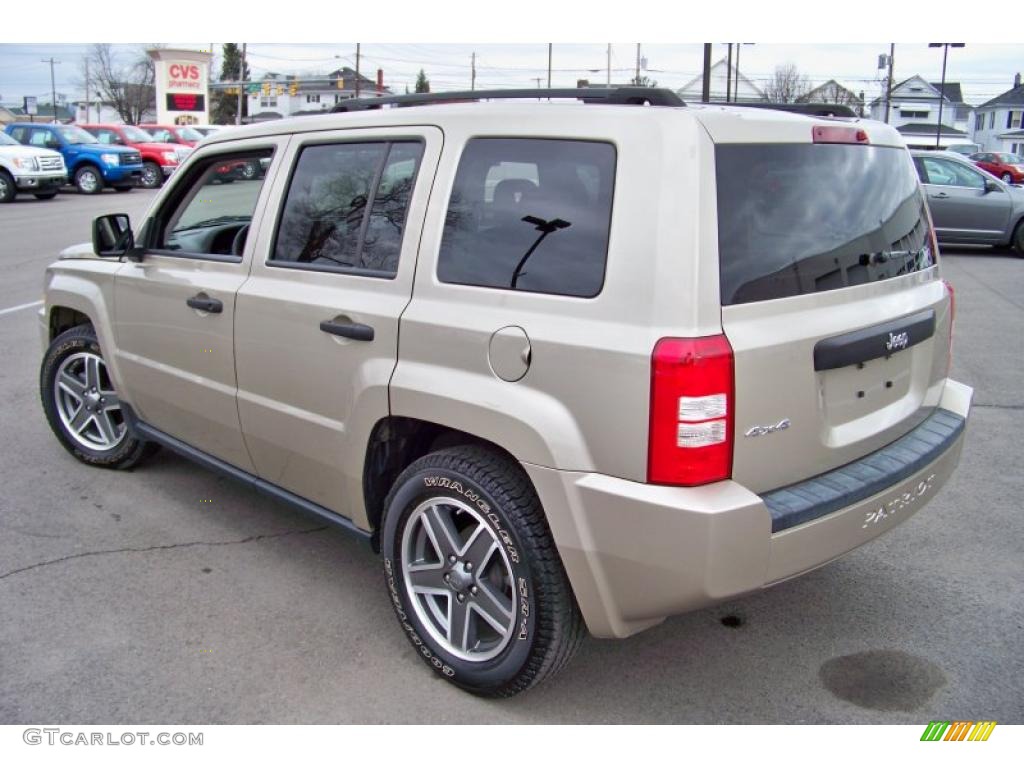 Light Sandstone Metallic 2009 Jeep Patriot Sport 4x4 Exterior Photo #47011545