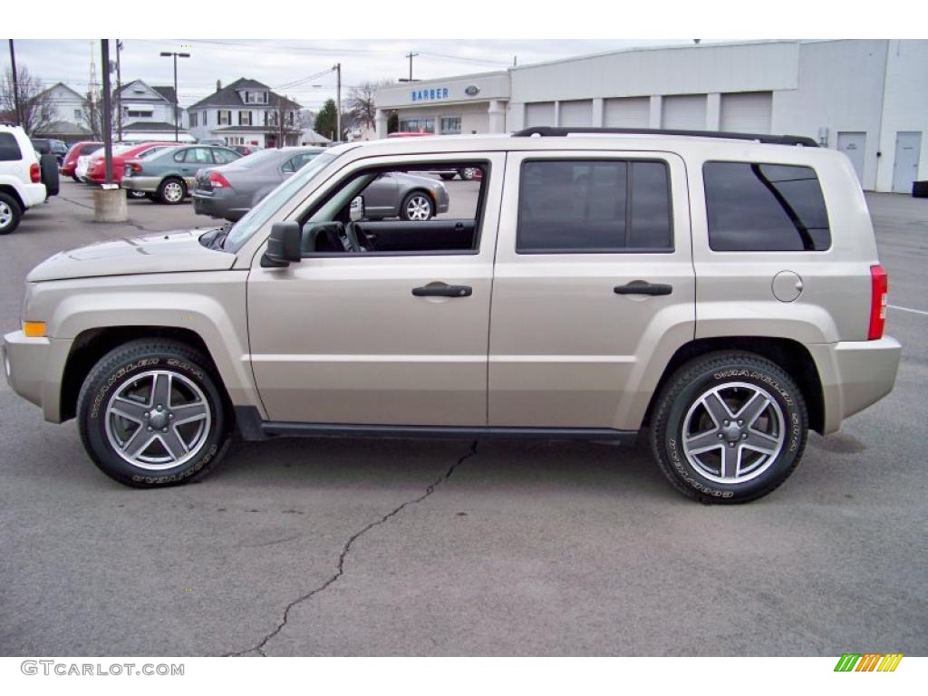 Light Sandstone Metallic 2009 Jeep Patriot Sport 4x4 Exterior Photo #47011566