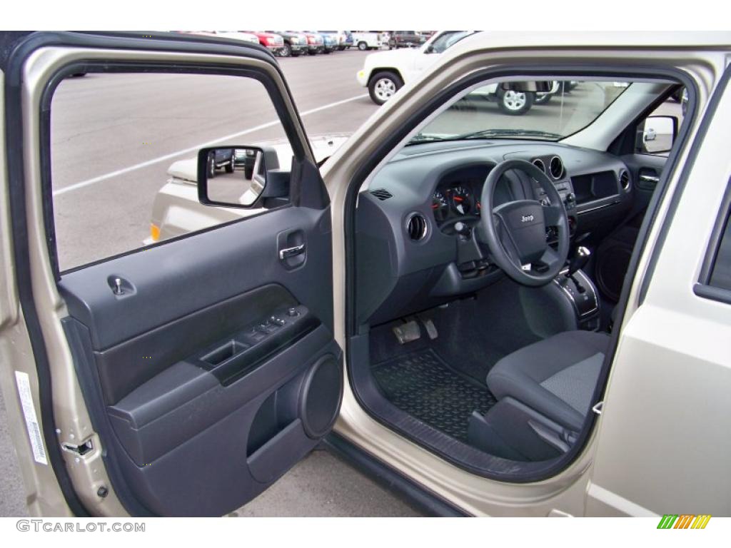 Dark Slate Gray/Medium Slate Gray Interior 2009 Jeep Patriot Sport 4x4 Photo #47011614