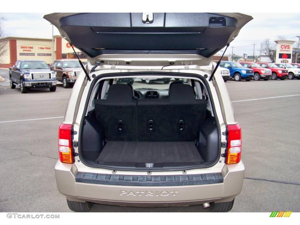 2009 Jeep Patriot Sport 4x4 Trunk Photo #47011776