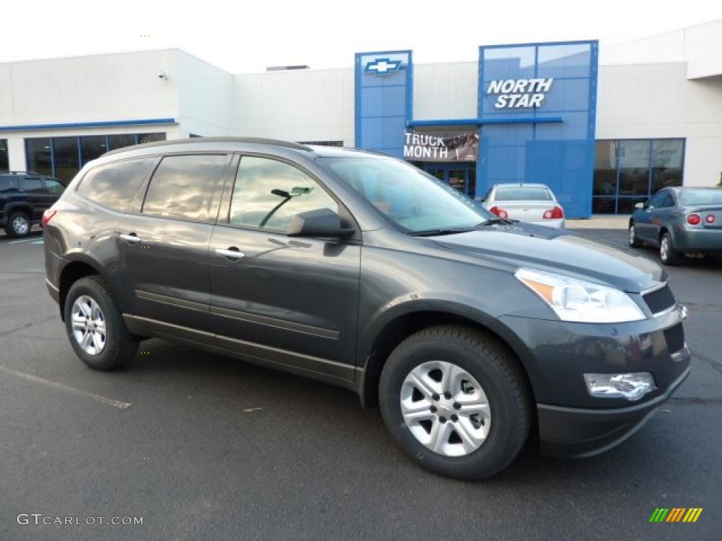 2011 Traverse LS - Cyber Gray Metallic / Dark Gray/Light Gray photo #1