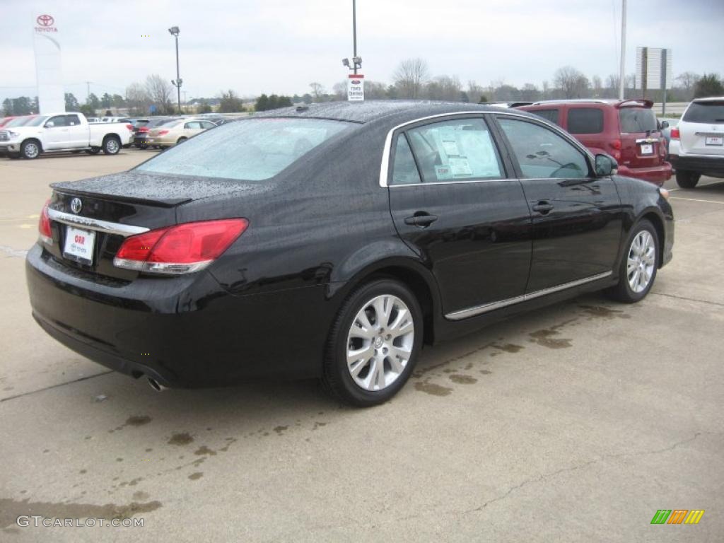 2011 Avalon  - Black / Light Gray photo #7