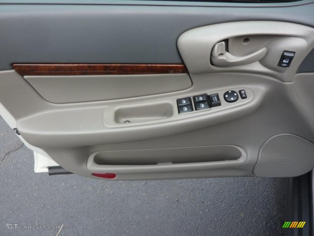 2004 Impala  - White / Medium Gray photo #14