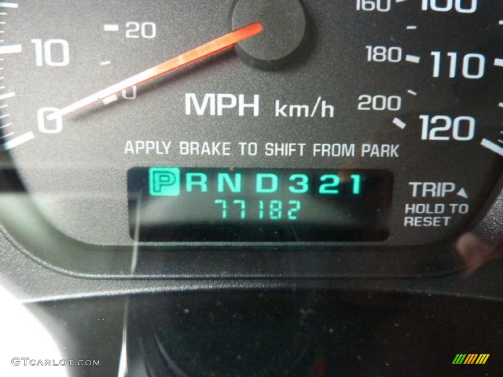 2004 Impala  - White / Medium Gray photo #20