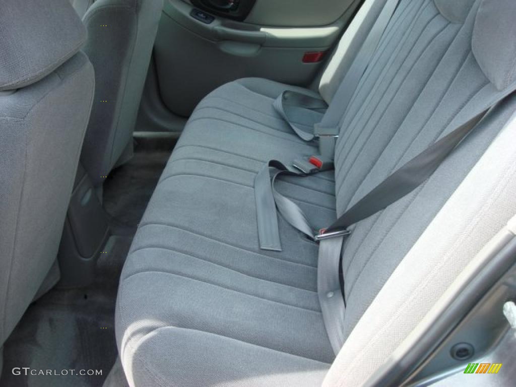 Gray Interior 2005 Chevrolet Classic Standard Classic Model Photo #47013663