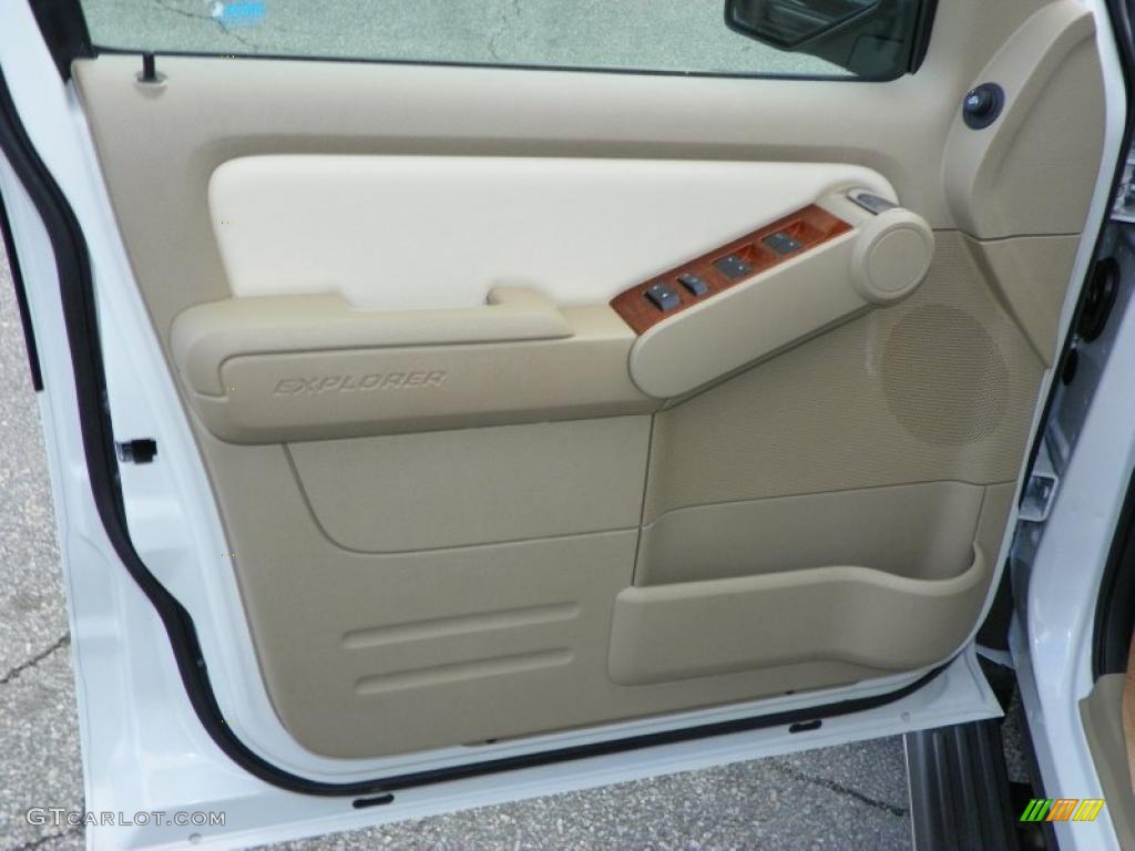 2010 Explorer Eddie Bauer 4x4 - White Suede / Camel photo #15