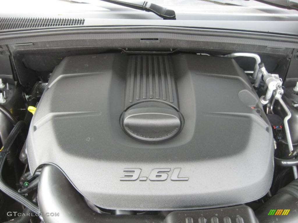 2011 Dodge Durango Express 3.6 Liter DOHC 24-Valve VVT Pentastar V6 Engine Photo #47013768
