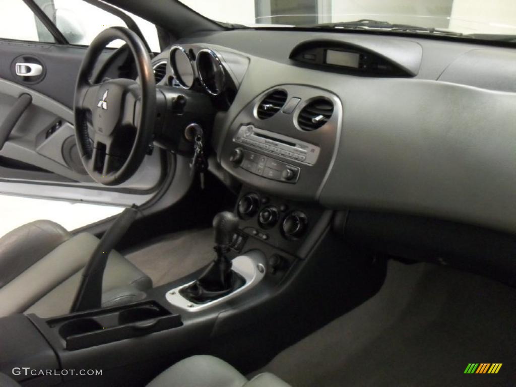 Medium Gray Interior 2007 Mitsubishi Eclipse Spyder GT Photo #47013843