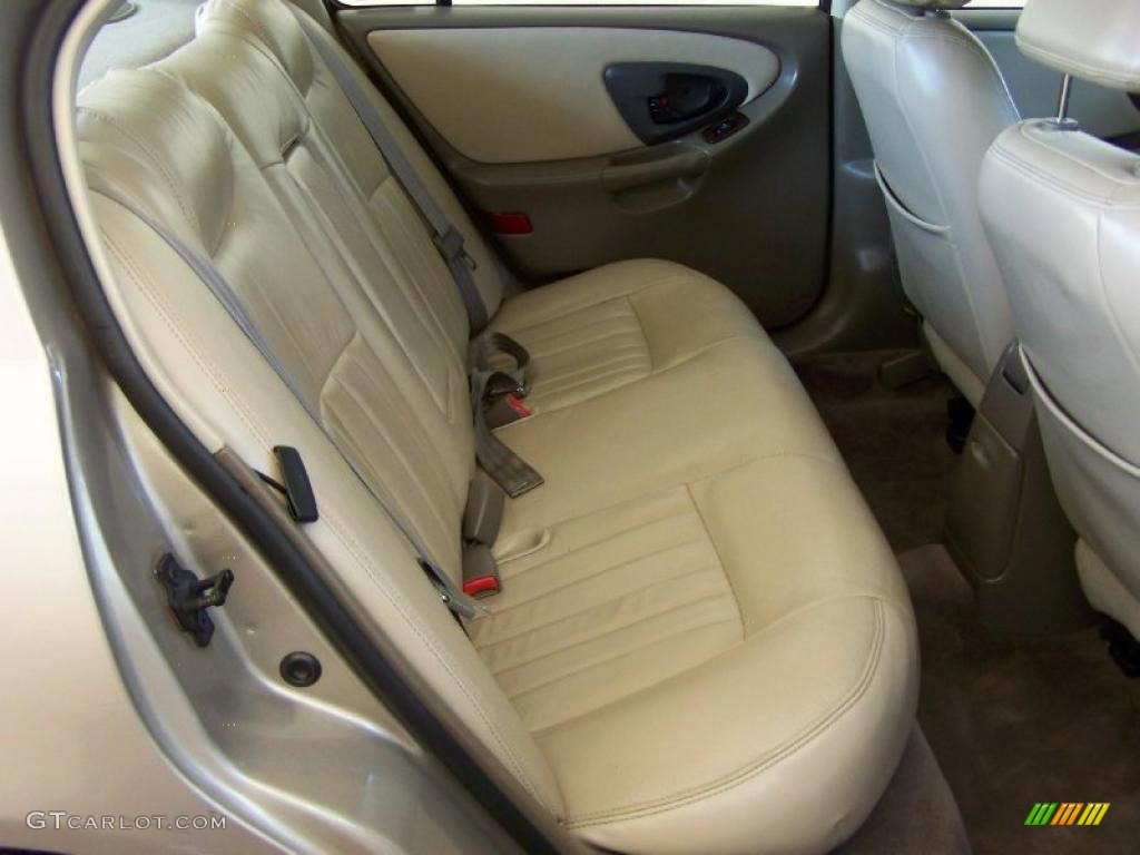 Medium Neutral Interior 1999 Chevrolet Malibu Sedan Photo #47014590