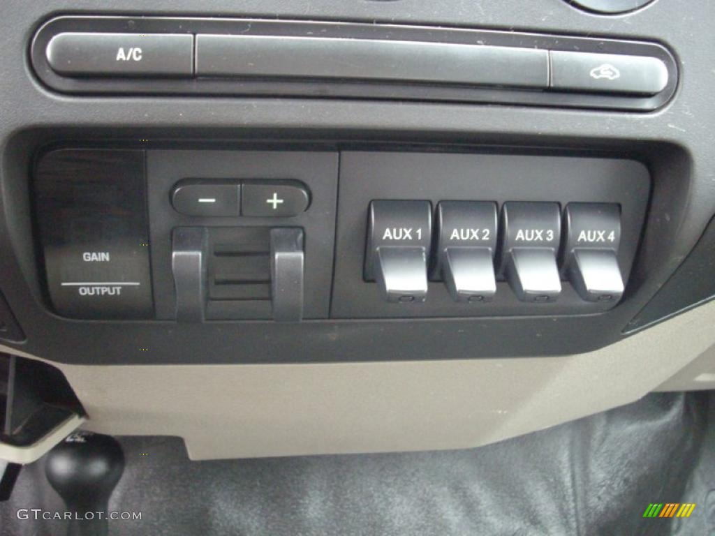 2008 Ford F350 Super Duty XL Regular Cab 4x4 Plow Truck Controls Photo #47014644