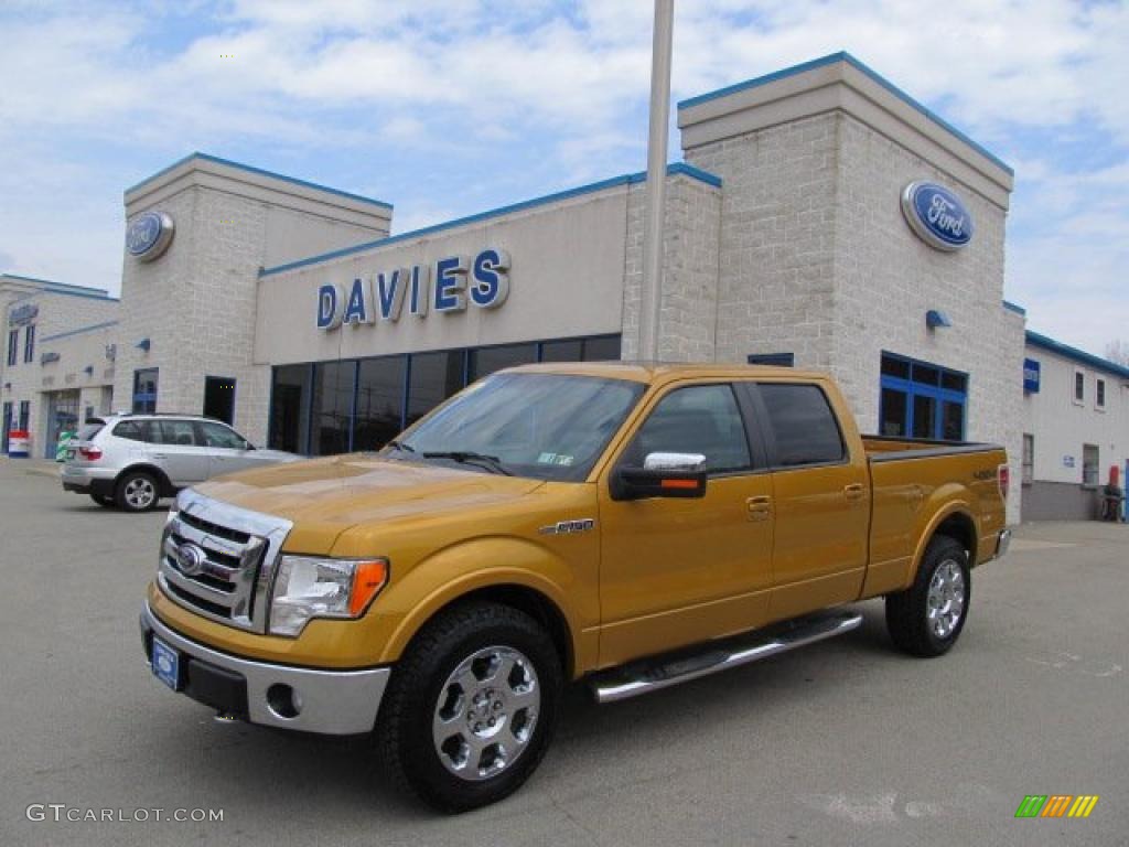 2009 F150 Lariat SuperCrew 4x4 - Amber Gold Metallic / Black/Black photo #1