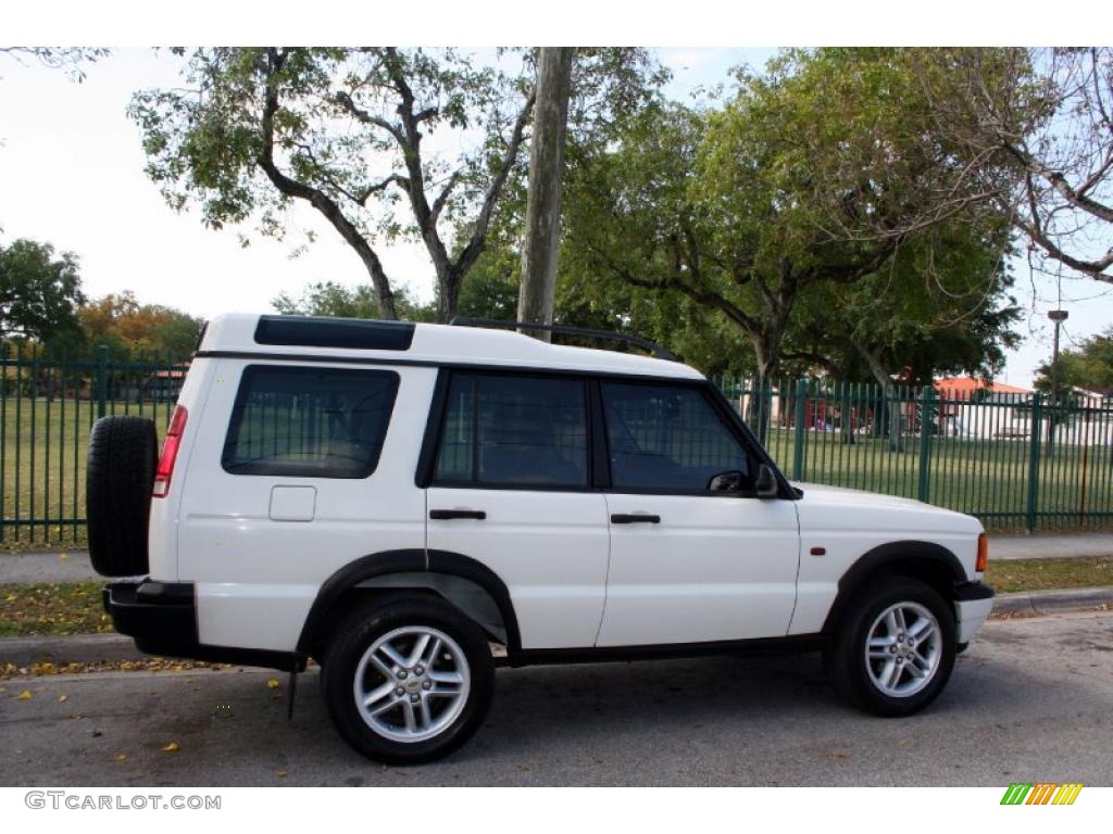 Chawton White 2000 Land Rover Discovery II Standard Discovery II Model Exterior Photo #47017755