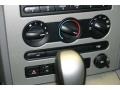 Shale Grey Controls Photo for 2005 Ford Five Hundred #47019888