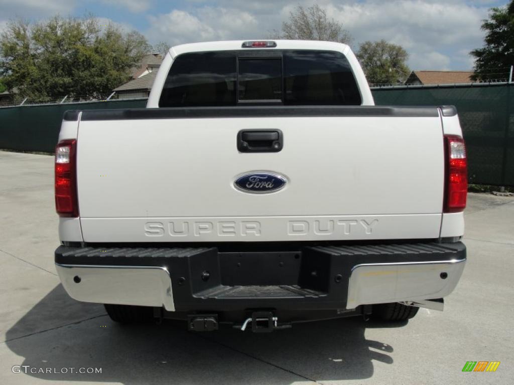 White Platinum Metallic Tri-Coat 2011 Ford F250 Super Duty Lariat Crew Cab Exterior Photo #47024100