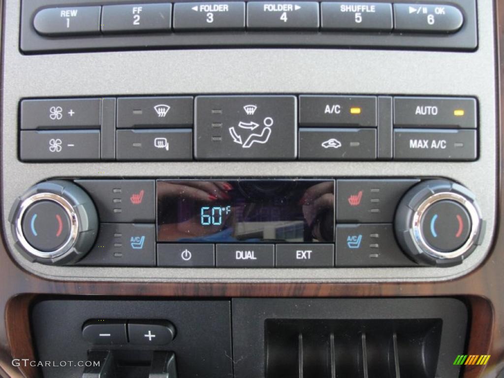2011 Ford F250 Super Duty Lariat Crew Cab Controls Photo #47024487