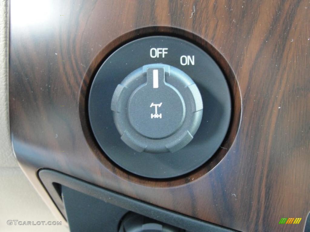 2011 Ford F250 Super Duty Lariat Crew Cab Controls Photo #47024538